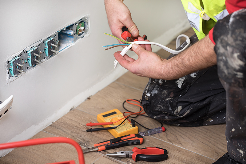 Emergency Electrician in Reading Berkshire