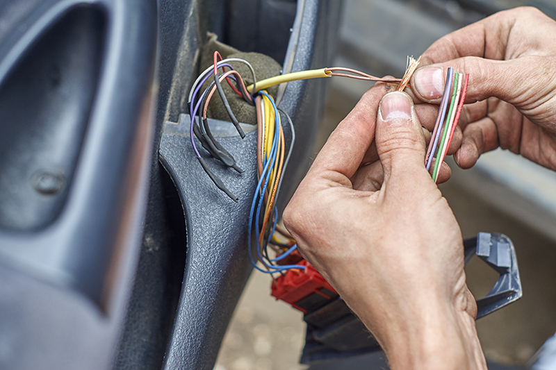 Mobile Auto Electrician Near Me in Reading Berkshire